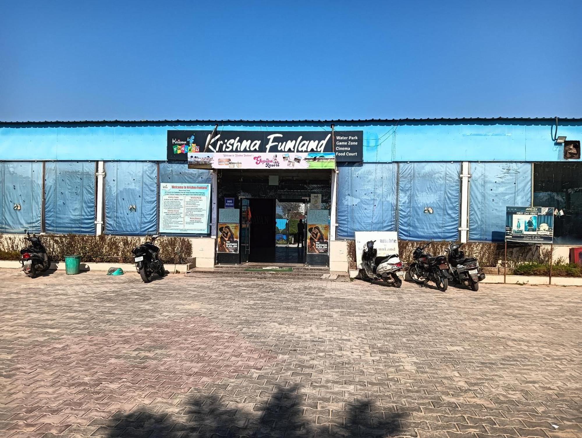 Hotel Krishna Fun Land Mathura Exteriér fotografie